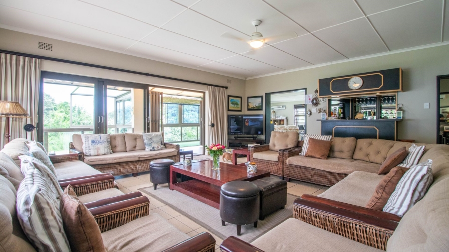 7 Bedroom Property for Sale in Marshstrand Eastern Cape
